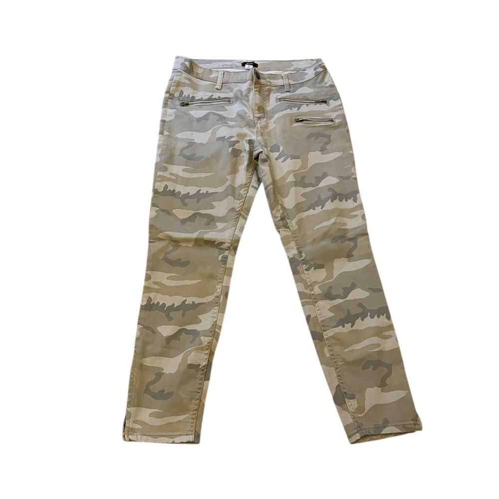 BDG Camo Skinny Jeans Size 31